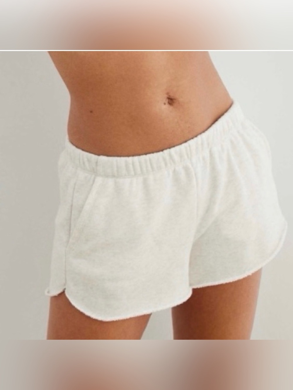 Aerie fleece raw hem white short L